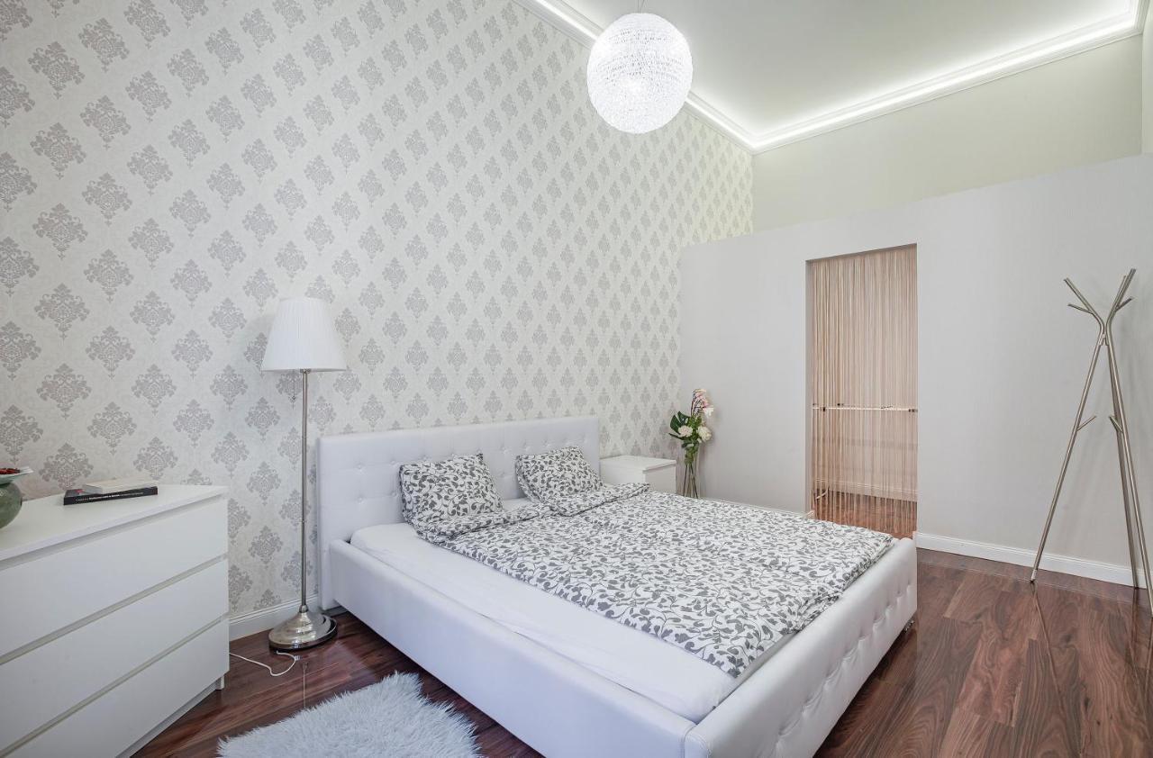 Luxury Art Deco Flat / Big Balcony Apartment Будапеща Екстериор снимка